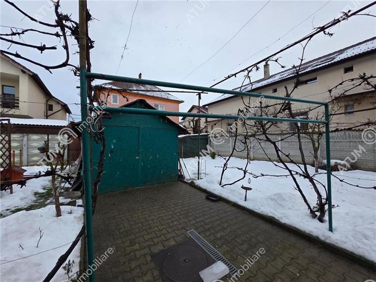 Casa individuala cu 4 camere pe teren de 575 mp zona Vasile Milea
