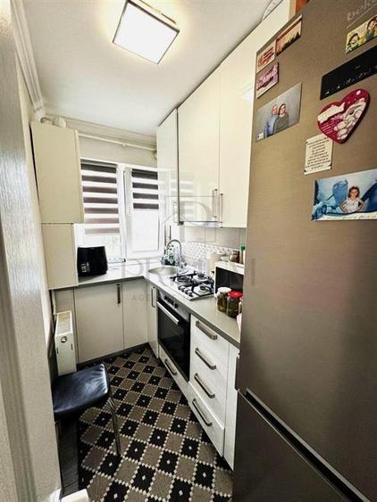 CETATII - ETAJ 1 - RENOVAT - 3 camere - centrala proprie - clima - BOXA
