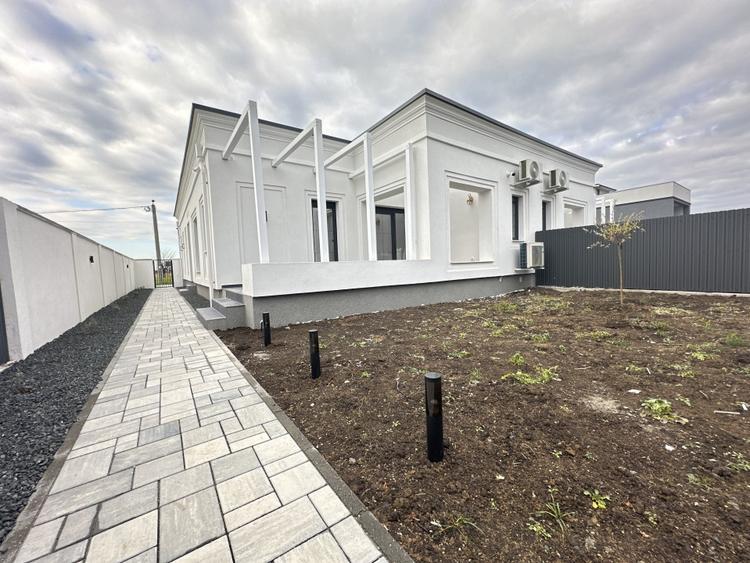 Duplex lux, 4 camere, 96 mp utili, 402 mp teren - Dumbravita