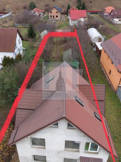 Casa/Villa , 5 camere, singur în curte, 960 mp teren- zona Tarlungeni