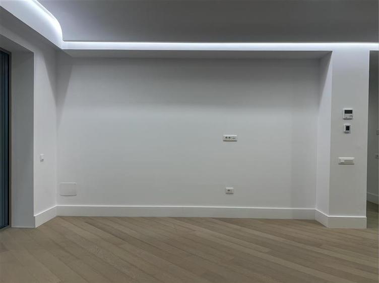 Apartament 3 camere modern, Cortina 126