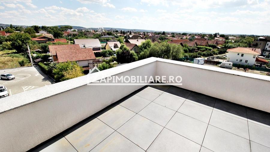 Penthouse 3 cam.1 terasă,1 balcon 2 băi,1 dressing,1 parcare