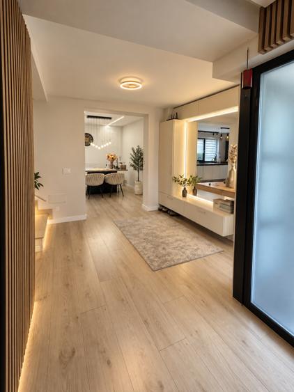 Casă individuală 4 camere | Jacuzzi & Saună | 350 mp teren | Tunari
