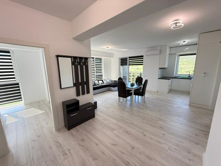 Vanzare apartament 4 camere - 3