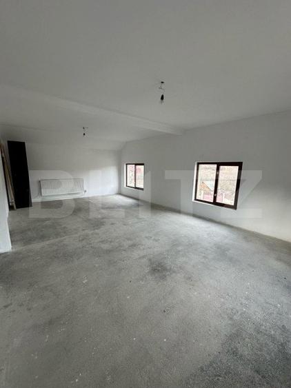 Casa 5 camere pentru muncitori 186 mp, 400 teren, parcare, Valea Chintaului
