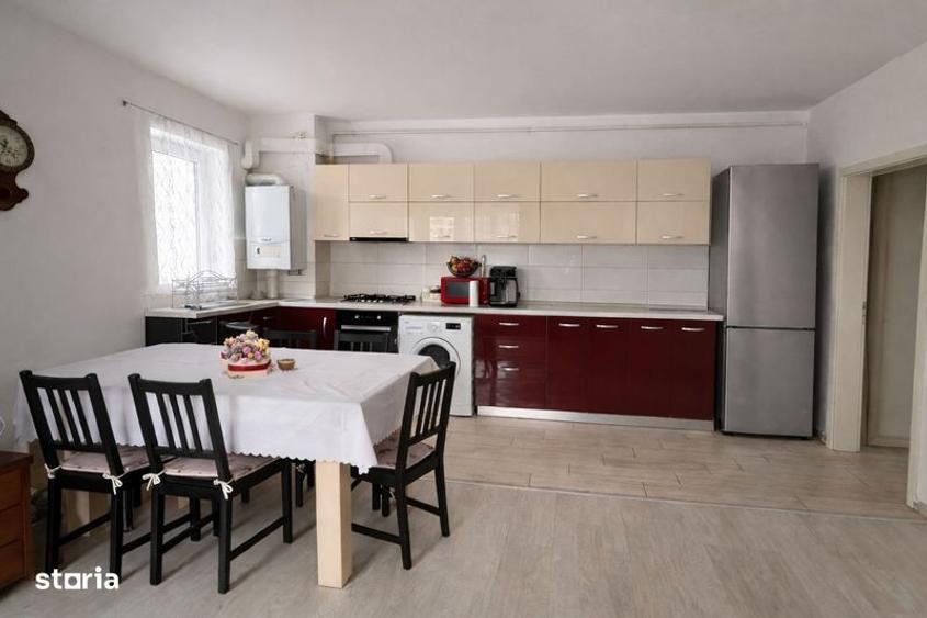 De vanzare apartament 3 camere Maurer