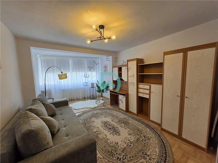 Apartament 3 camere Vlahuta, 75 mp - Brasov