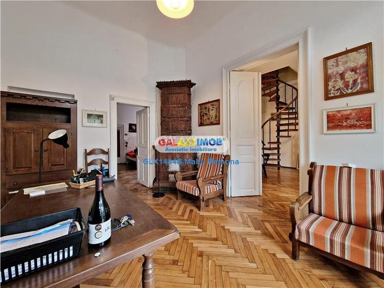 Casa veche renovata, parter+mansarda, curte proprie, Foisorul de Foc