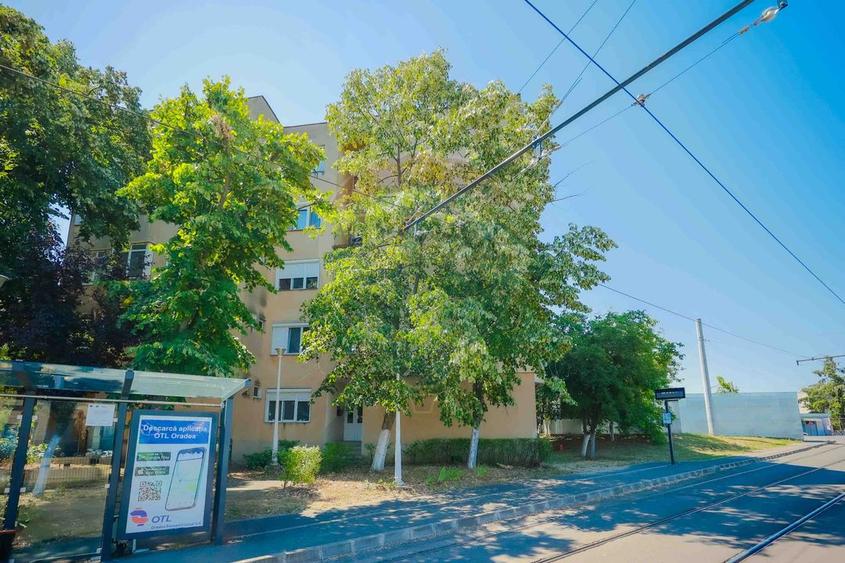 De vânzare apartament  cu 3 camere în zona Nufărul