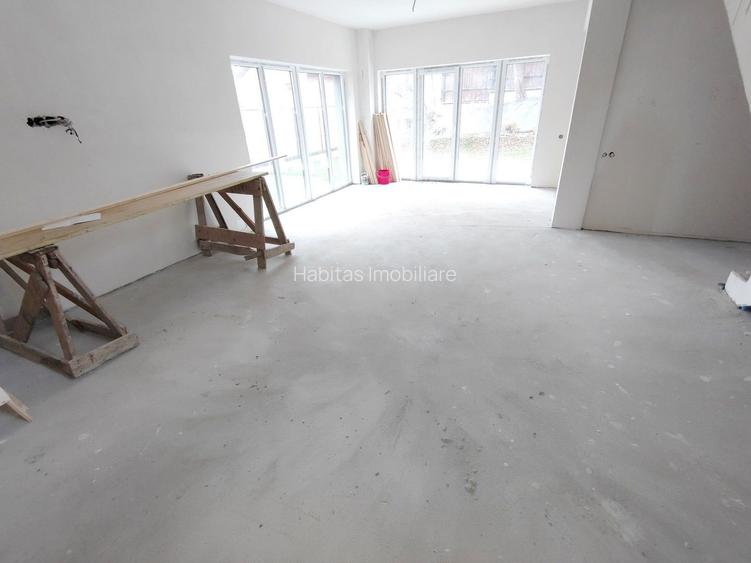 Casa cuplata, noua, intr-o zona de case- linistita,in Dambul Rotund - 15