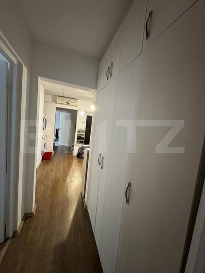 Apartament cu 4 camere,zona Progresul
