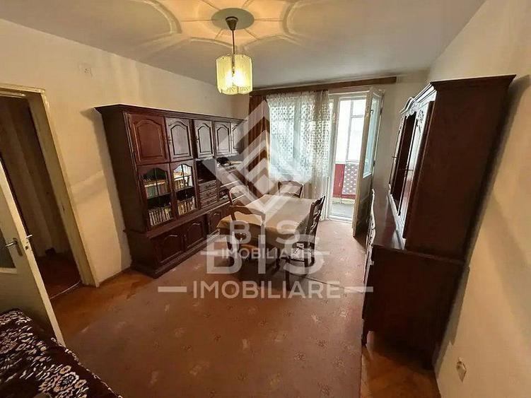Apartament 2 camere - Decebal - Etaj 2 - Semidecomandat -