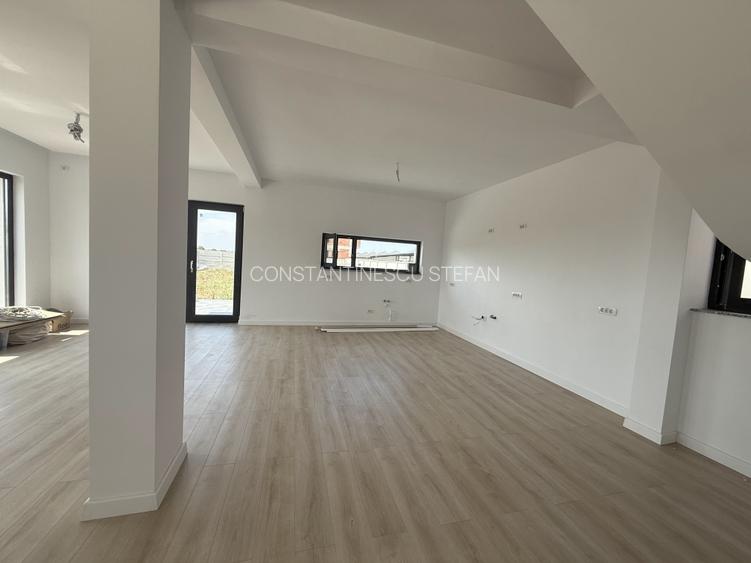 Casă 4 camere de închiriat | spațiu versatil, nemobilat, curte proprie - 2