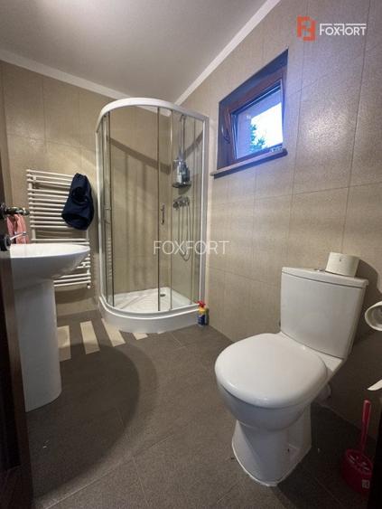 Casa individuala cu 10 camere si piscina, in Dumbravita - ID V5614 - 29