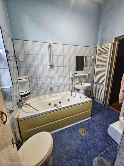 Casă cu arhitectură interbelică, 5 camere, teren 409 mp – Central - 25