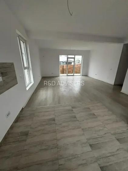 Casa De Vanzare 4 Camere | Finalizata | Curte Parcarea | Bariera - 12