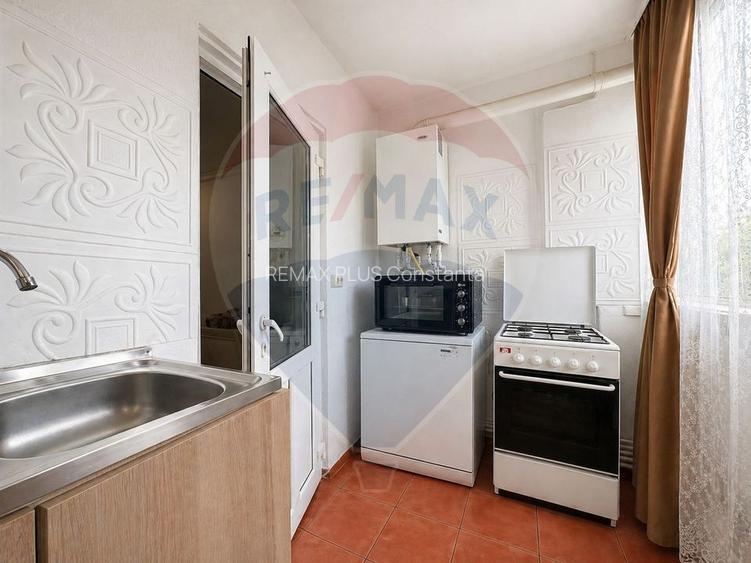 Apartament de vânzare 2 camere central cu vedere la mare - 10