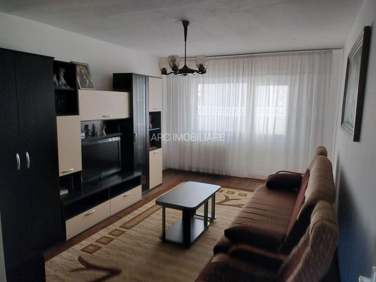 Apartament 2 camere decomandat, zona Carpaților - 2