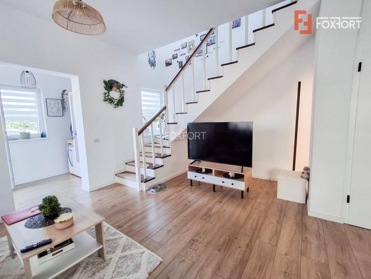 Casa tip duplex cu 3 camere de vanzare in Bucovat - 2