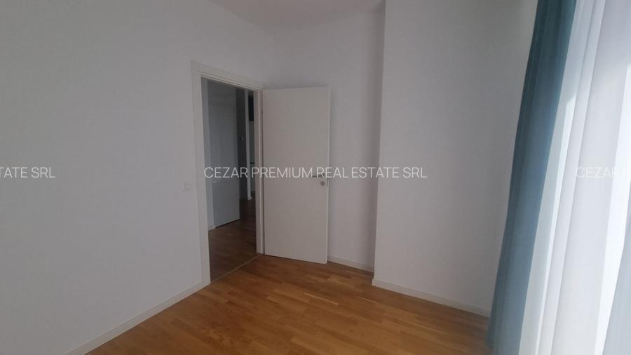 BANEASA  STEJARII THE IVY APARTAMENT 4 CAMERE VEDERE LIBERA - 9