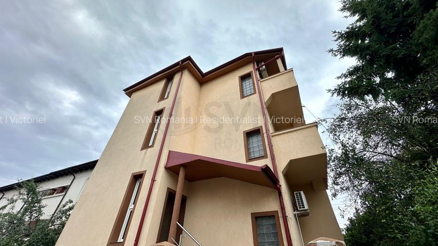 REV2003997 Vila 7 camere 250 mp utili Vatra Luminoasa - 2