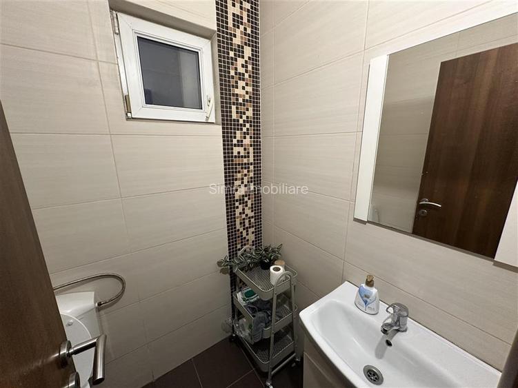 Casa ultracentral 6 camere parter + etaj - 9