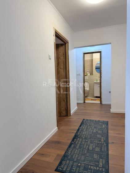 3 camere, et 4/10, renovat,  anvelopat-Gorjului - 12