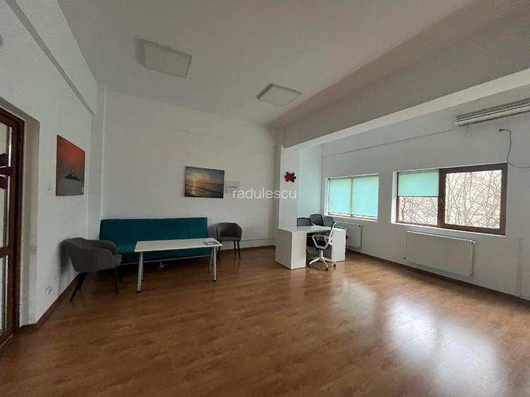 BIROU SPATIOS in cladire de birouri. PLOIESTI Str. Trotus4 - 6