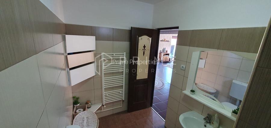 Casă individuală elegantă – Corunca, curte spațioasă - 18