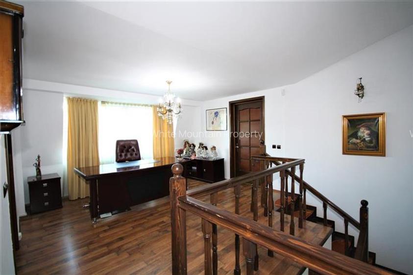 Corp vila, ideal locuinta, cu piscina si curte proprie in centru, Bucuresti - 30