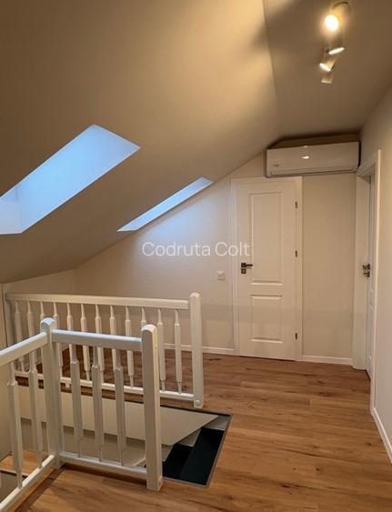 Inchiriez penthouse central, pe 2 niveluri - 5