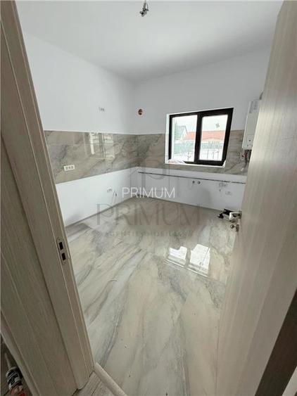 Duplex cu 5 camere - zona centrala - la cheie. - 7