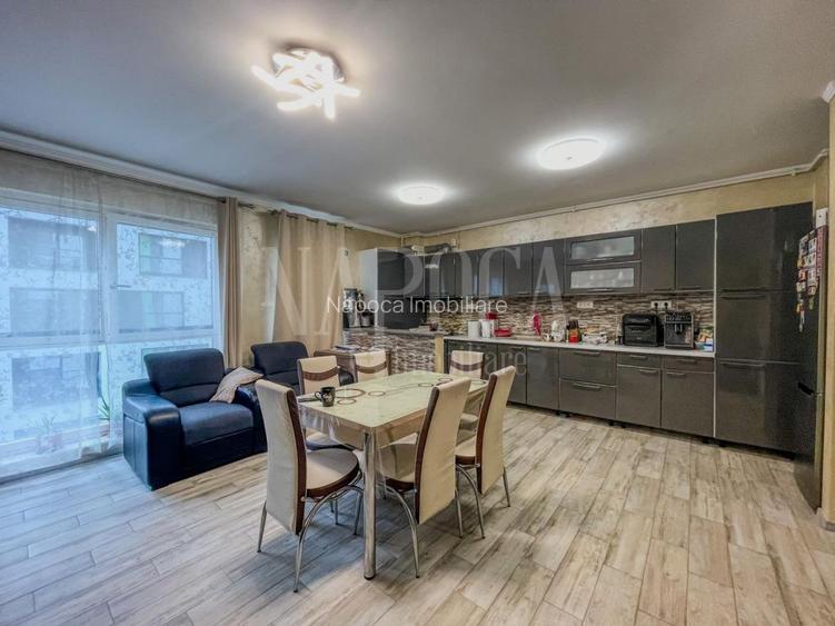 Apartament 4 camere de vanzare in Floresti - 2