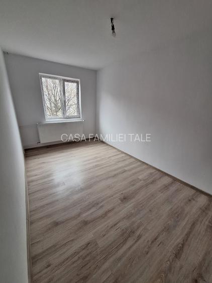 103000 euro!! 4 camere renovate .. Circumvalatiunii .. etaj 3 - 12