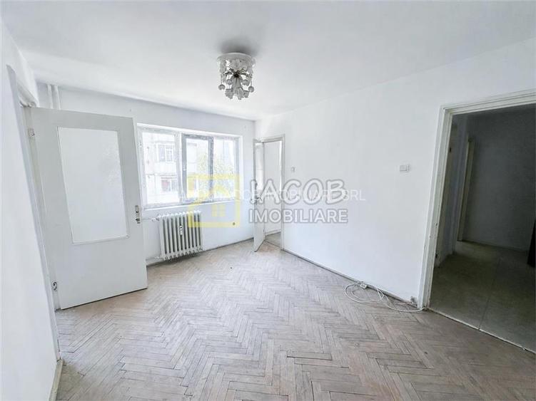 Pret bun pentru 3 camere in Bacau - 4
