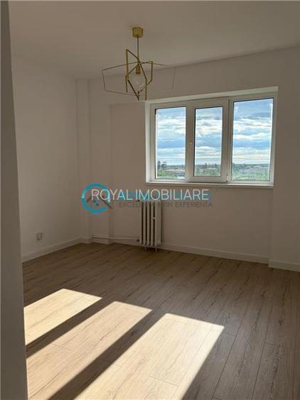 Royal Imobiliare - Vanzare apartament 2 camere zona B-dul Bucuresti - 3