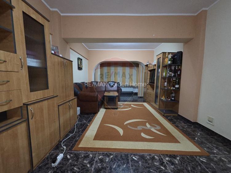 Apartament cu 3 camere etajul 1, Campineanca - 2