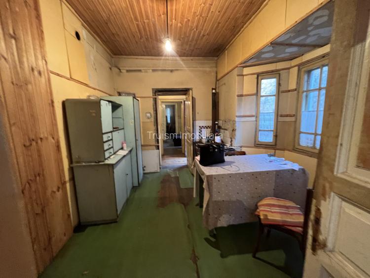 Vila P+ Et 1, Marasesti stradal - 9