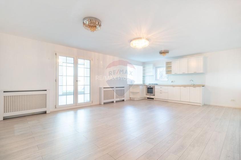 Vanzare Vila 5 camere cu terase mari si priveliste directa la lac - 12