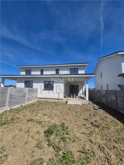 Duplex in spate la Kaufland - 3 dormitoare - bucatarie inchisa - debara - spatii - 7