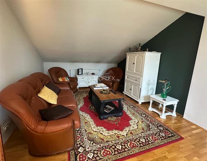 Vila | Sisesti | 10 Camere | Proprietate Rară - 14