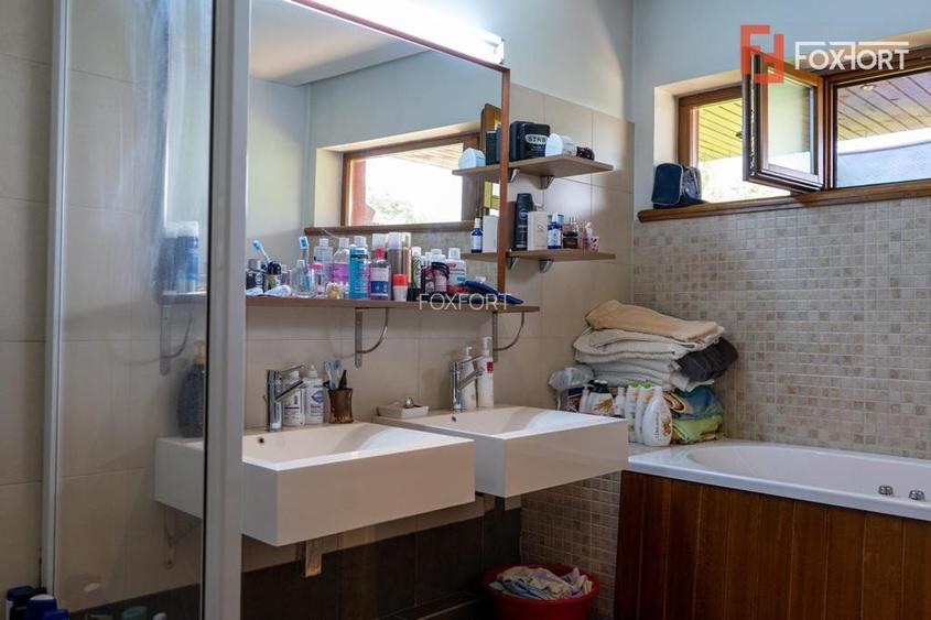 Casa individuala cu Garaj 360mp Utili, Zona Crisan - ID V4097 - 14