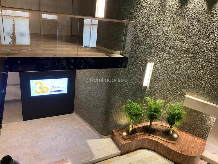 Spatiu deosebit 13 Septembrie - Palatul Parlamentului - 7