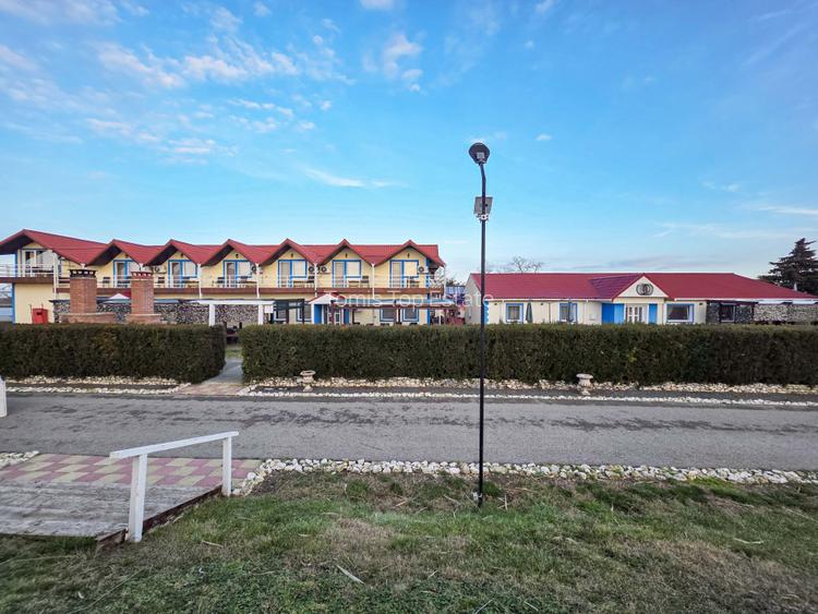 Oportunitate Unică! Teren de 35 Ha la 10E/mp cu Lacuri Medicinale și Acces Deltă - 5