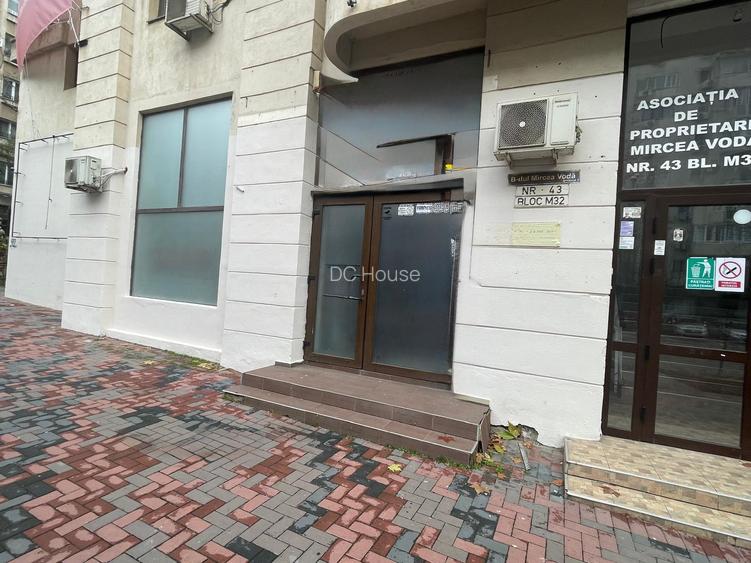 Spatiu comercial stradal cu 2 intrari ~ 164 mp ~ bld Mircea Voda - 4
