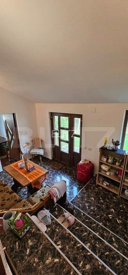 Casa deosebita, 3000 mp teren, 6 camere zona linistita - Barcani - 12