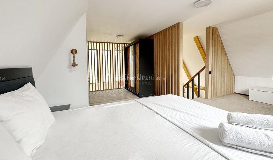 Constructii tip A-frame cu priveliste - 11