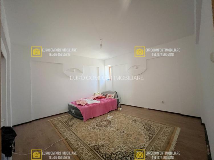 Casa Sp+P+E constructie modernizata in 2007 zona Piata Centrala - 8