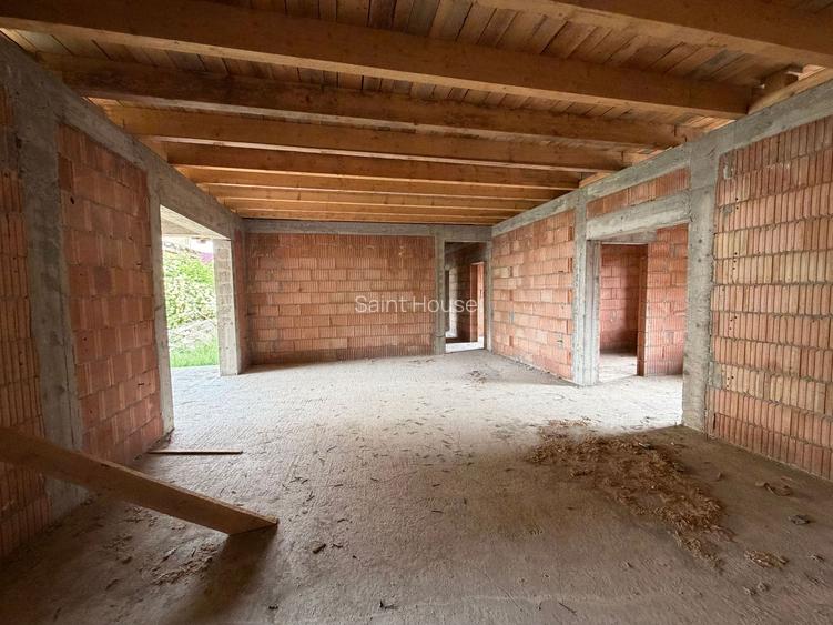 Casă de vânzare 260 mp utili + 1052 mp teren in centrul orasului Covasna - 22
