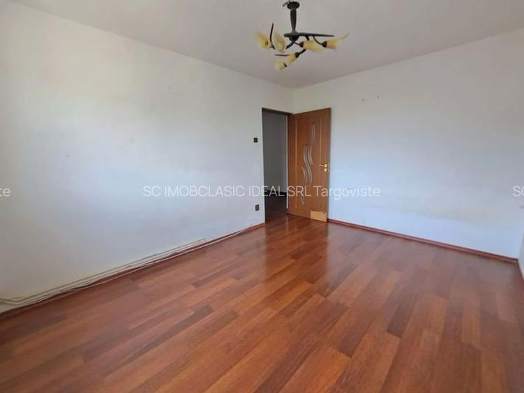 Zona Balaban, micro  5 Targoviste, vanzare apartament 3 camere - 10